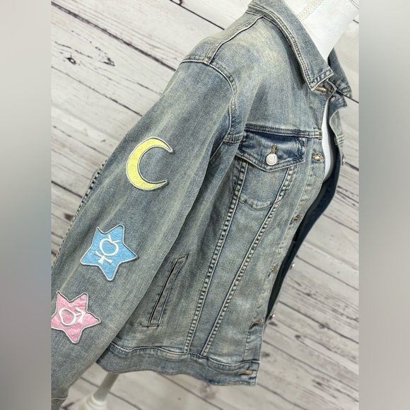 Torrid Exclusive Sailor Moon and Scouts Patch Denim Jacket in Size 1 - Picture 8 of 9